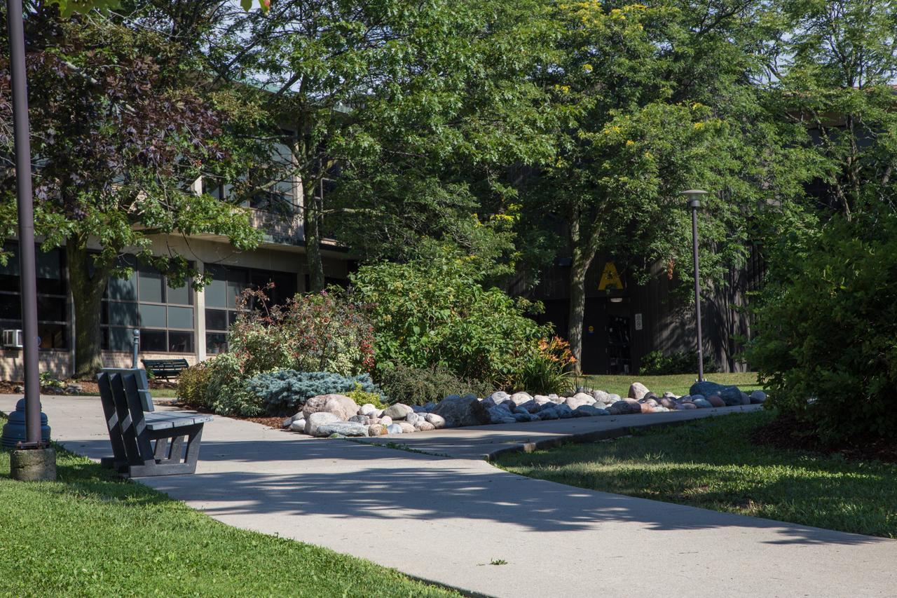 Humber College Lakeshore Campus Residence Toronto Exterior foto